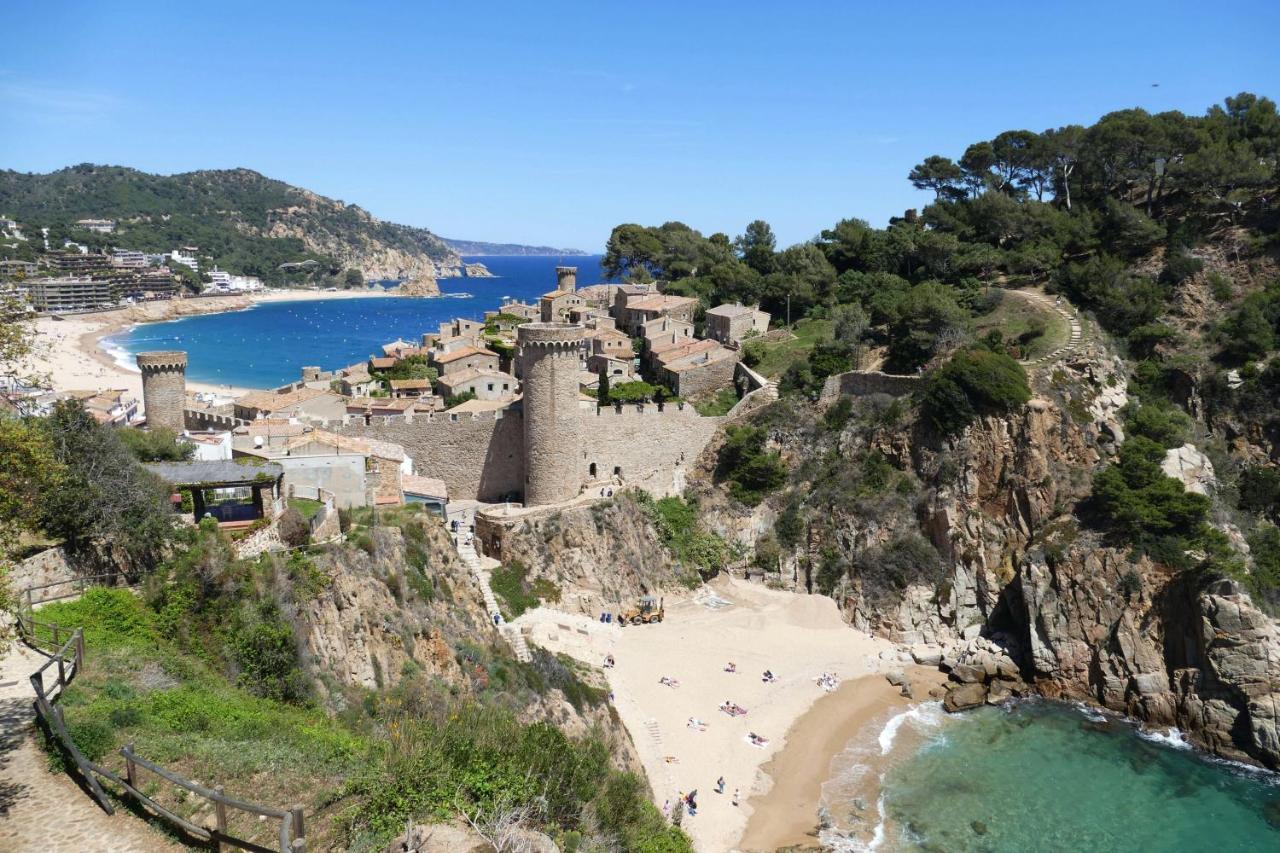 Mana Mana Youth Hostel Tossa de Mar Exteriér fotografie