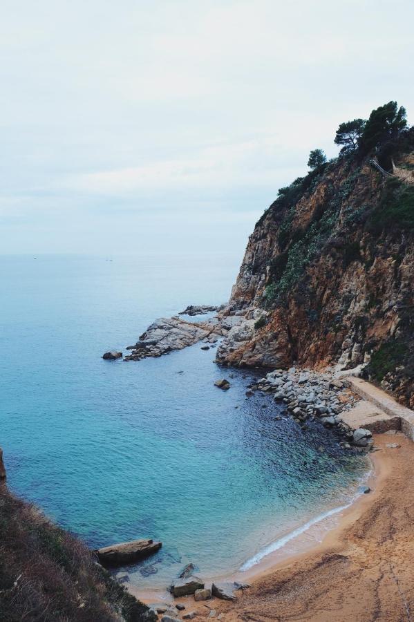 Mana Mana Youth Hostel Tossa de Mar Exteriér fotografie