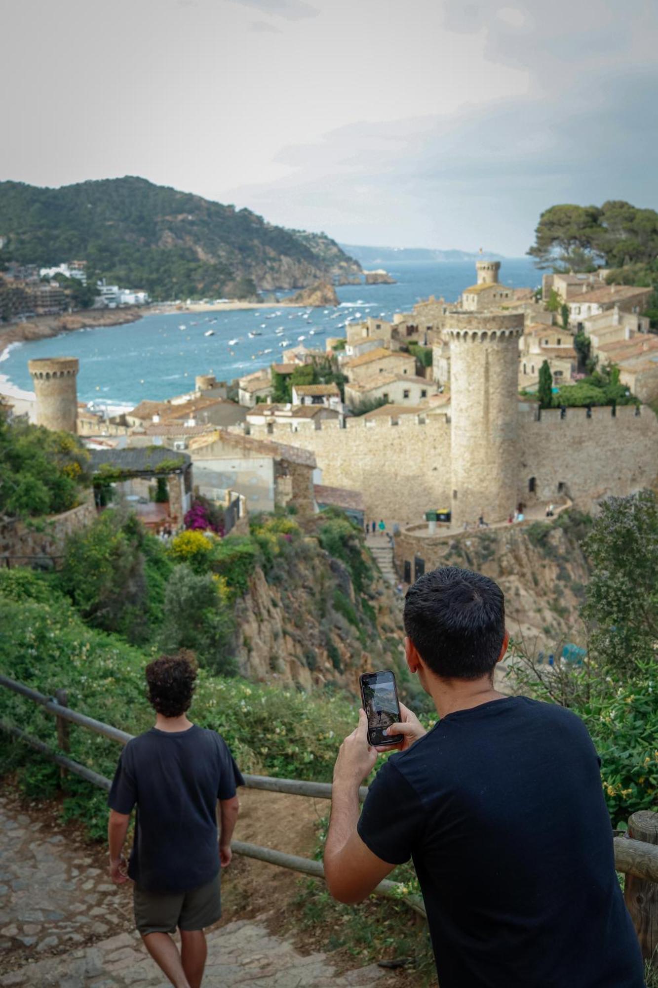 Mana Mana Youth Hostel Tossa de Mar Exteriér fotografie